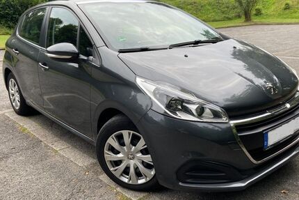 Peugeot 208 132.700 km 6.800 &euro; Bergneustadt 51702