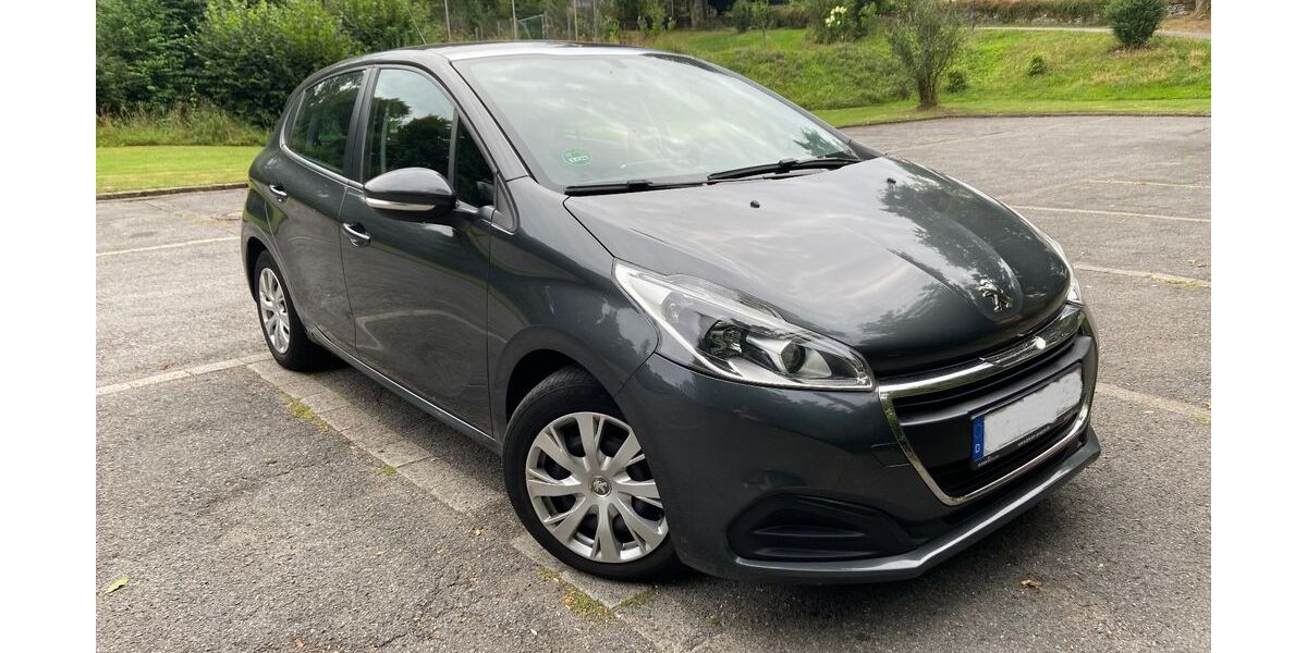 Peugeot 208 132.700 km 6.800 &euro; Bergneustadt 51702