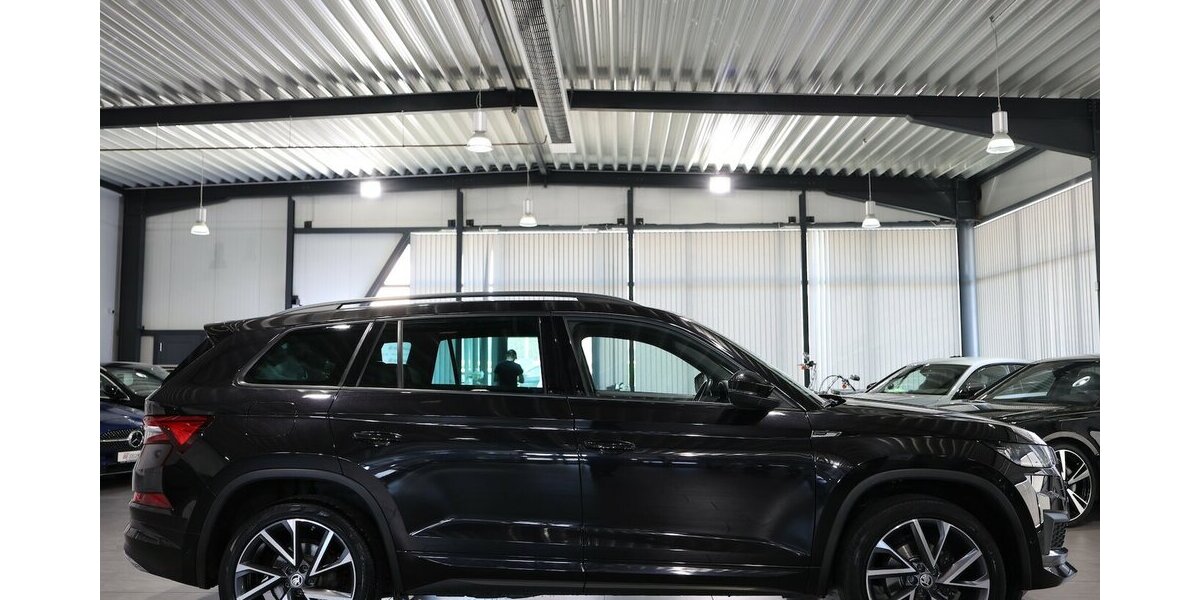 Skoda Kodiaq 1.5 TSI DSG SPORTLINE BLACK-PLUS PANORAMA 144.000 km 27.991 &euro; Hamm 59077