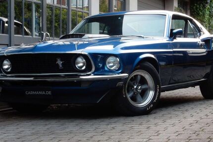 Ford Mustang 81.522 km 55.900 &euro; Hamburg 22179