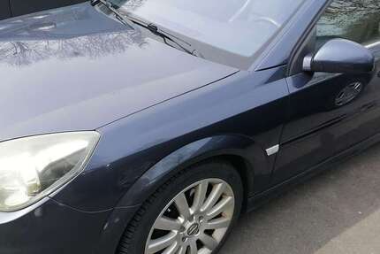 Opel Vectra 220.000 km 2.790 &euro; Düren 52353