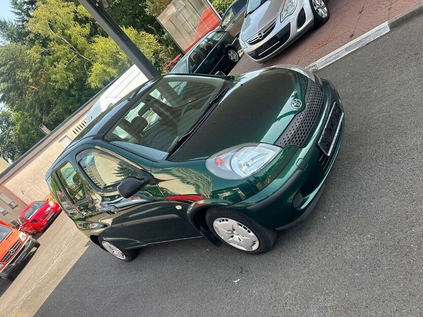 Yaris