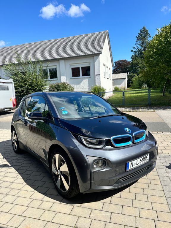 i3