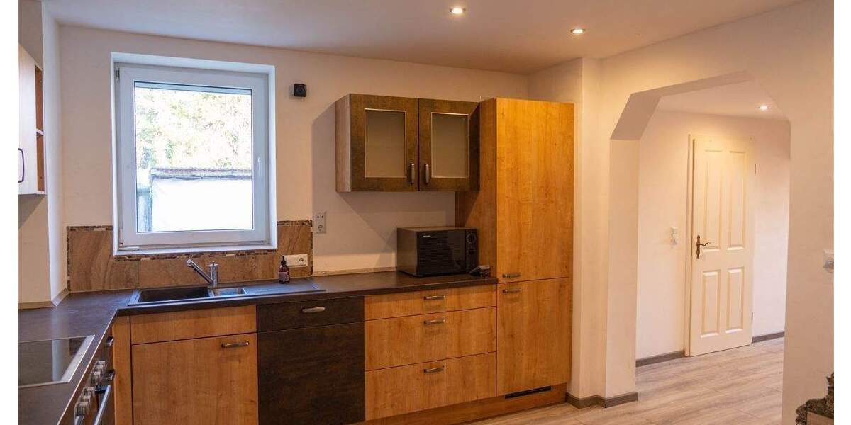 Mehrfamilienhaus, Wohnhaus Gröbenzell - 8 Zimmer, 192 m&sup2;, 1.199.000&euro; | Angebot:25372947