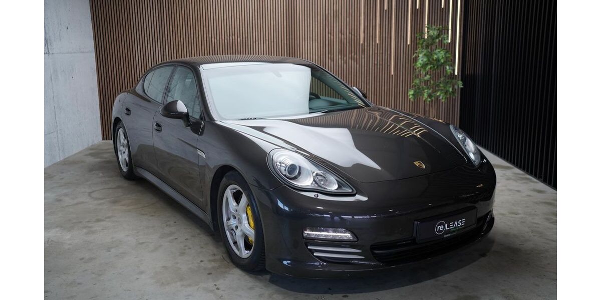 Porsche Panamera 49.490 km 31.950 &euro; Königsbrunn 86343