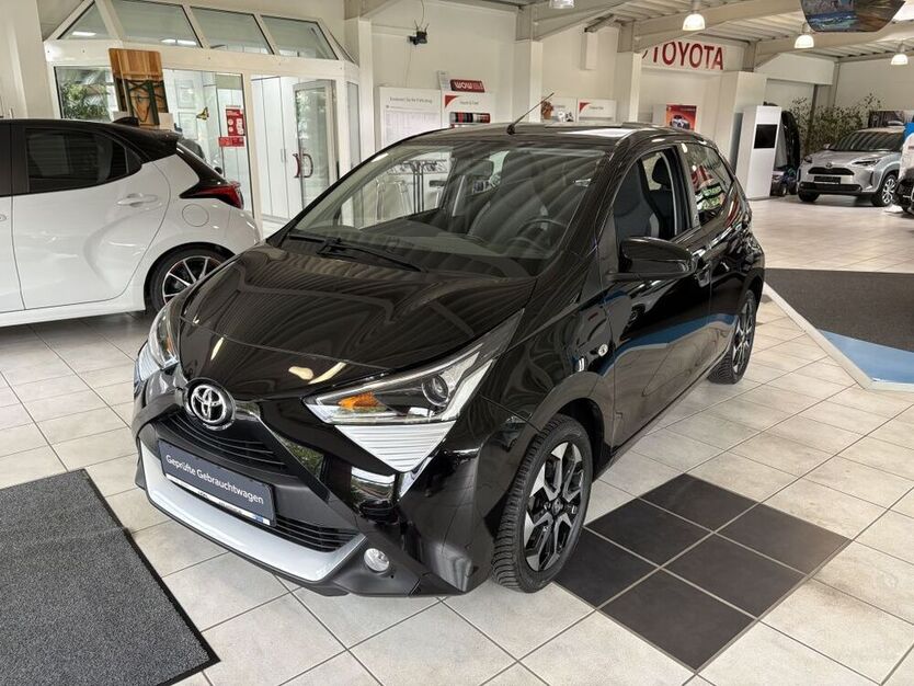 Aygo (X)