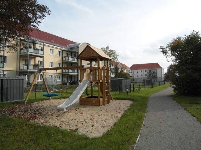 Etagenwohnung Dessau-Roßlau Süd - 3 Zimmer, 88 m&sup2;, 662&euro; | Angebot:26819840