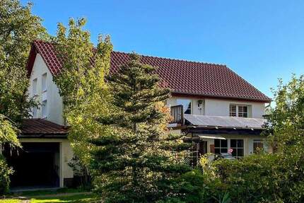 Mehrgenerationenwohnen in Berlin-Rosenthal - Platz für zusätzliche Häuser auf dem Grundstück 6 zimmer