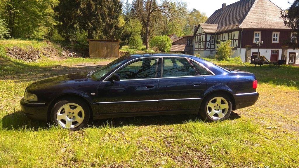 Audi A8 220.000 km 4.998 &euro; Bebra 36179