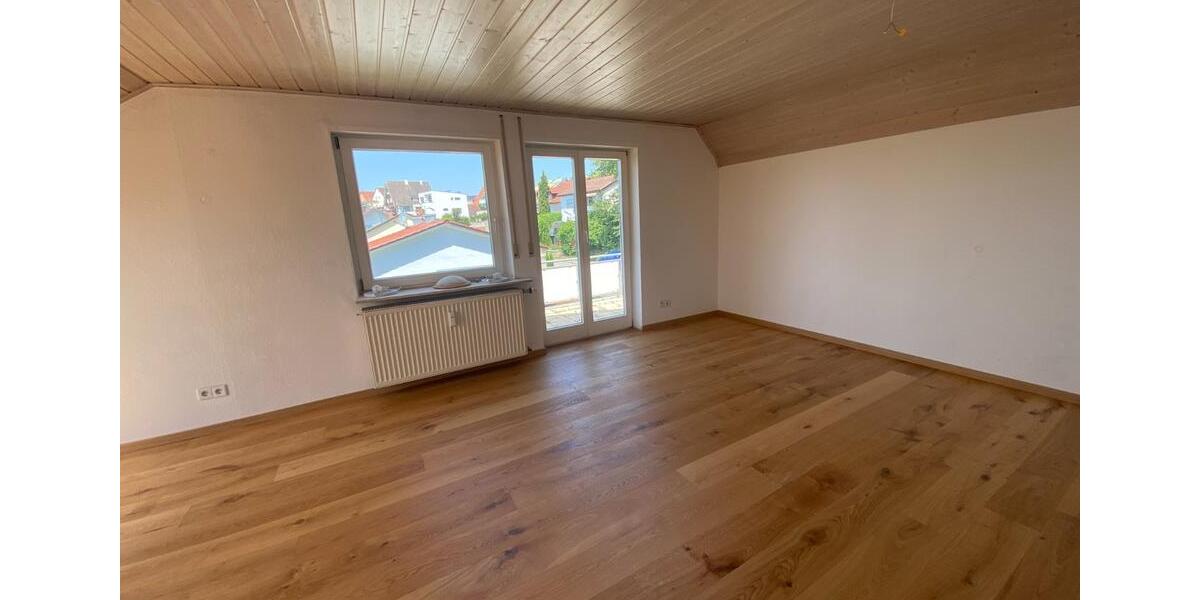 Dachgeschoßwohnung Markdorf - 2.5 Zimmer, 920&euro; | Angebot:22882047