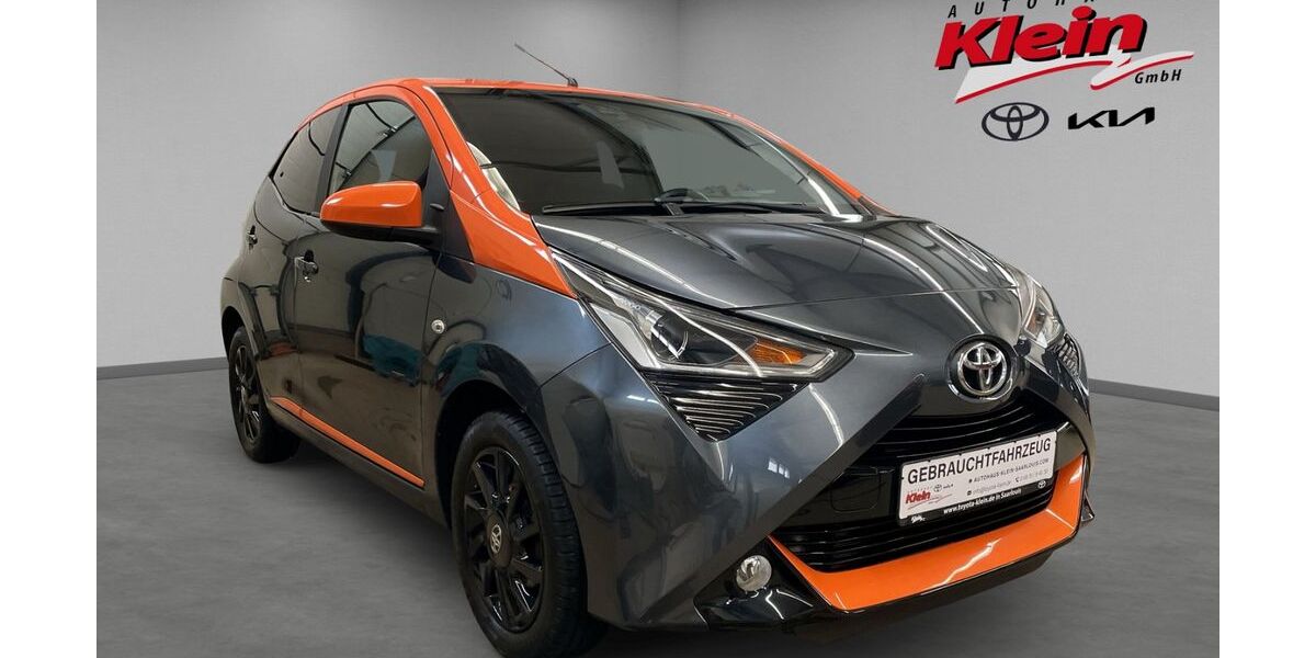 Toyota Aygo (X) 29.157 km 12.190 &euro; Saarlouis 66740