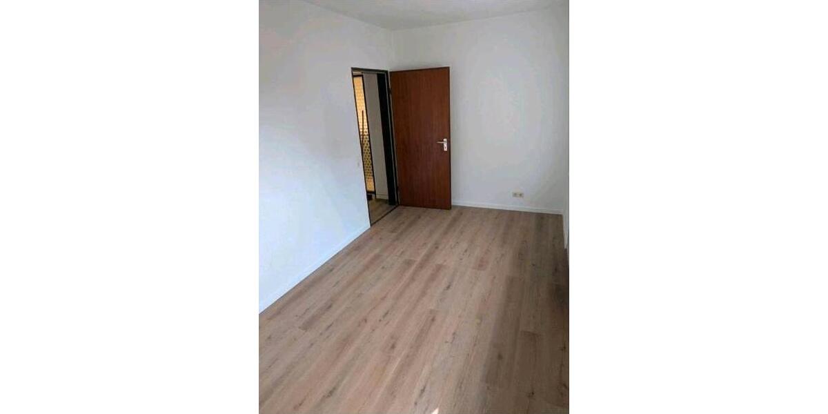 Etagenwohnung Werdohl - 3 Zimmer, 84 m&sup2;, 650&euro; | Angebot:26382961