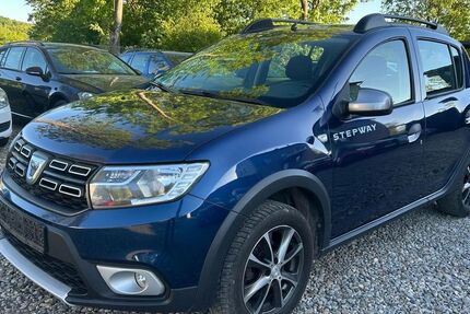 Dacia Sandero 166.850 km 4.490 &euro; Würzburg 97076