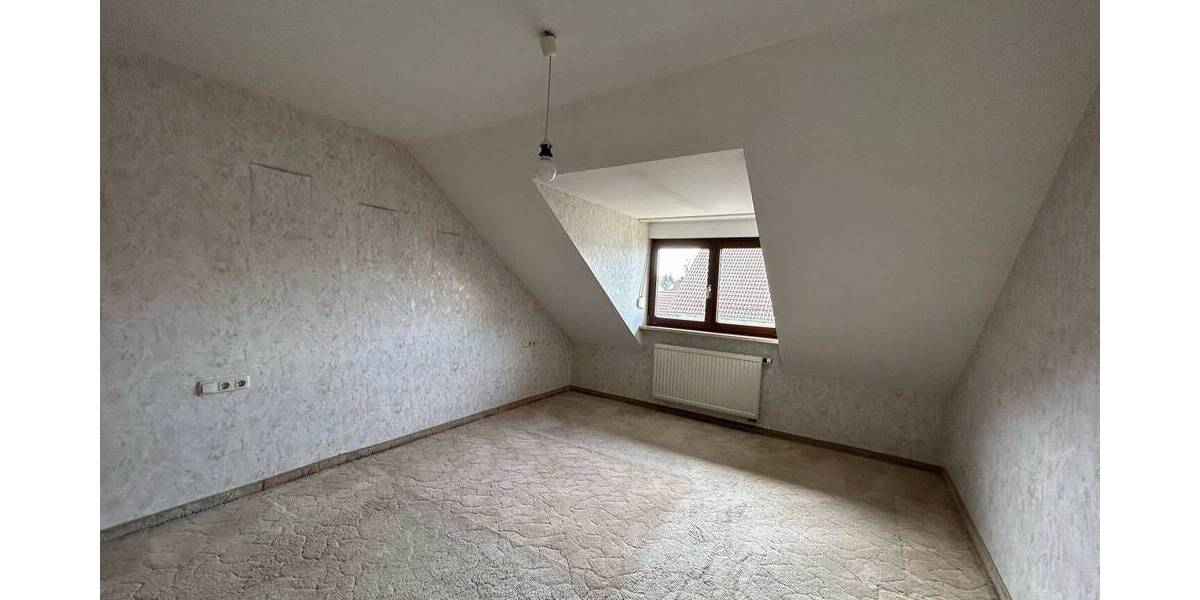 Doppelhaushälfte Eckental Brand - 8 Zimmer, 250 m&sup2;, 495.000&euro; | Angebot:26306405