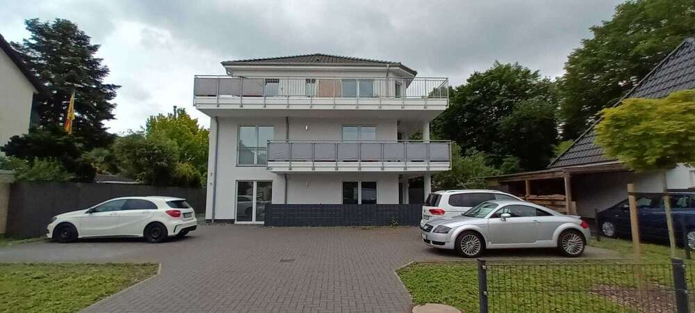 Wohnung zum Mieten in Oldenburg 1.190 € 121.92 m²