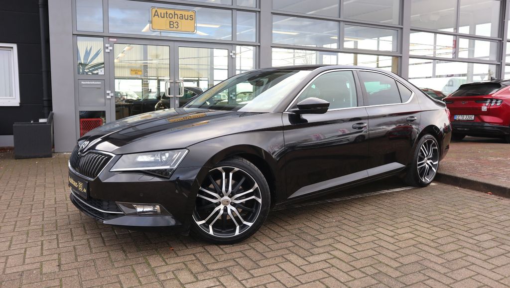 Skoda Superb 183.484 km 12.490 &euro; Bergen 29303
