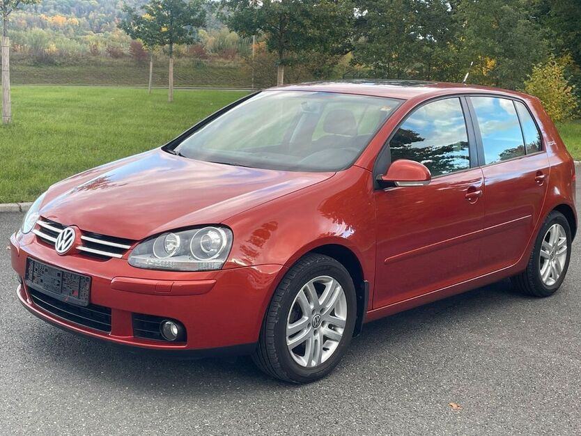 VW Golf 138.000 km 5.700 € Bayreuth 95448