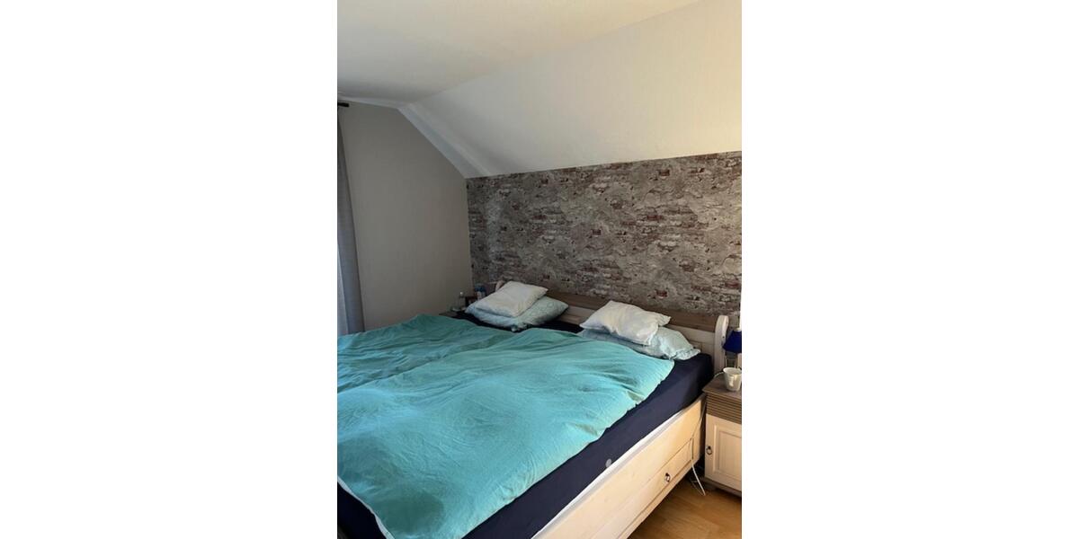 Dachgeschoßwohnung Neuenkirchen - 3 Zimmer, 122 m&sup2;, 780&euro; | Angebot:25842771