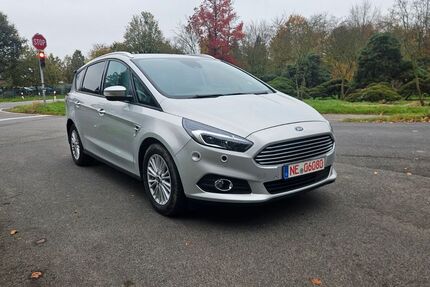 Ford S-Max 124.500 km 13.900 &euro; Neuss 41462