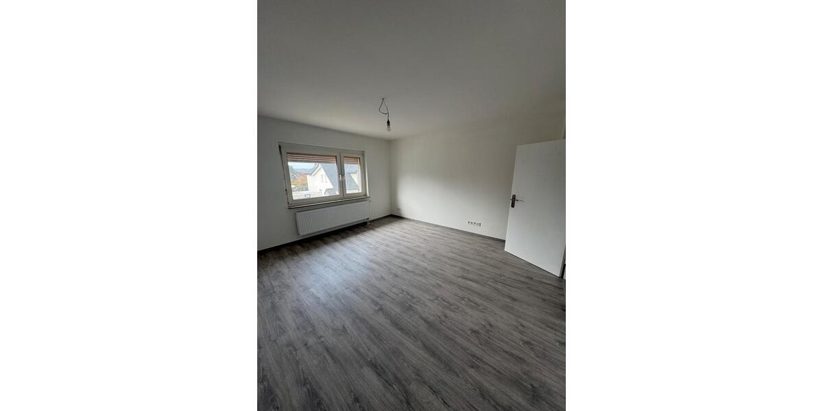 Etagenwohnung Löhne - 4 Zimmer, 88 m&sup2;, 950&euro; | Angebot:26022962