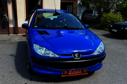 Peugeot 206 96.200 km 2.560 &euro; Oelsnitz i.E. 09376
