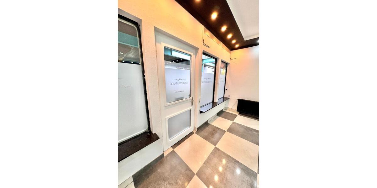 Attraktive Gewerbefläche in Top-Lage von Bad Dürrheim – Ideal für vielfältige Geschäftsideen! zimmer