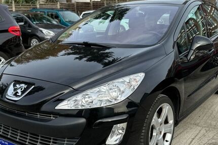 Peugeot 308 140.000 km 4.499 &euro; Frankfurt am Main 60386