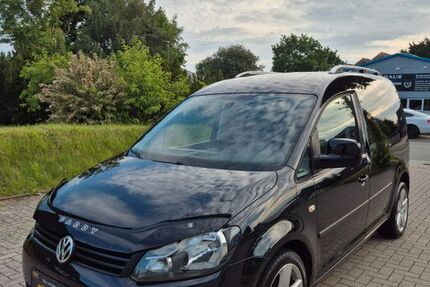 VW Caddy 150.700 km 6.499 &euro; HUSUM 25813