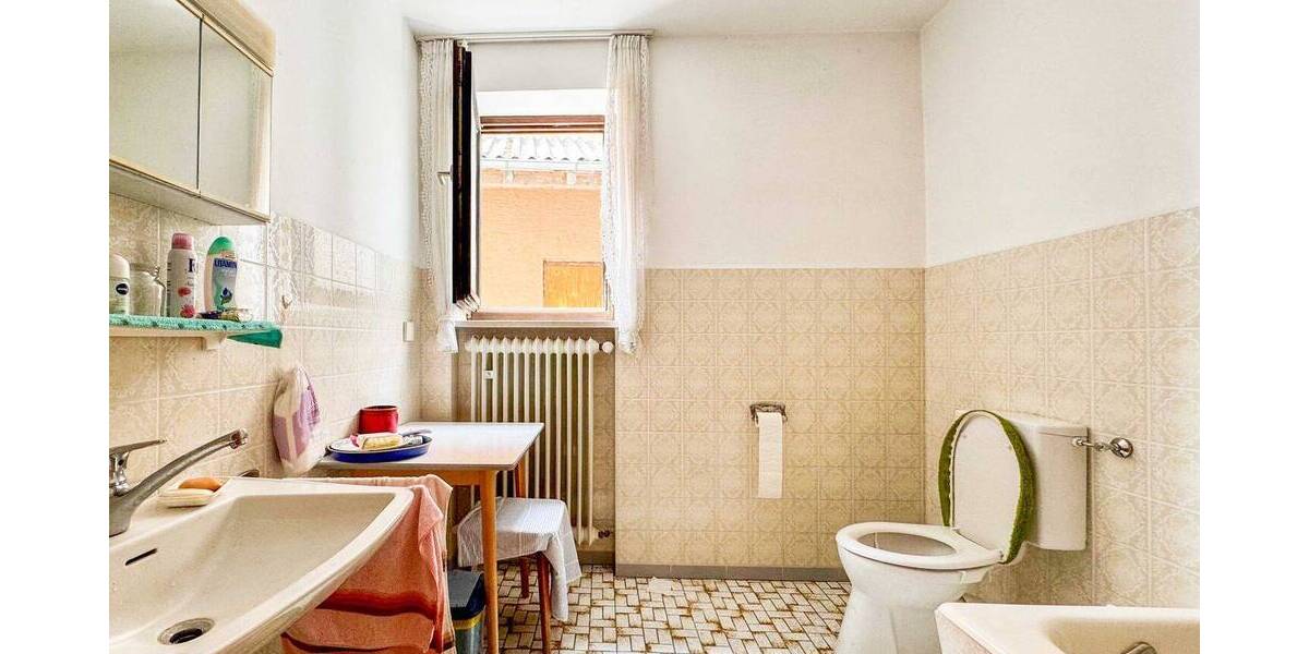Einfamilienhaus Treffelstein - 6 Zimmer, 165 m&sup2;, 239.000&euro; | Angebot:26917246