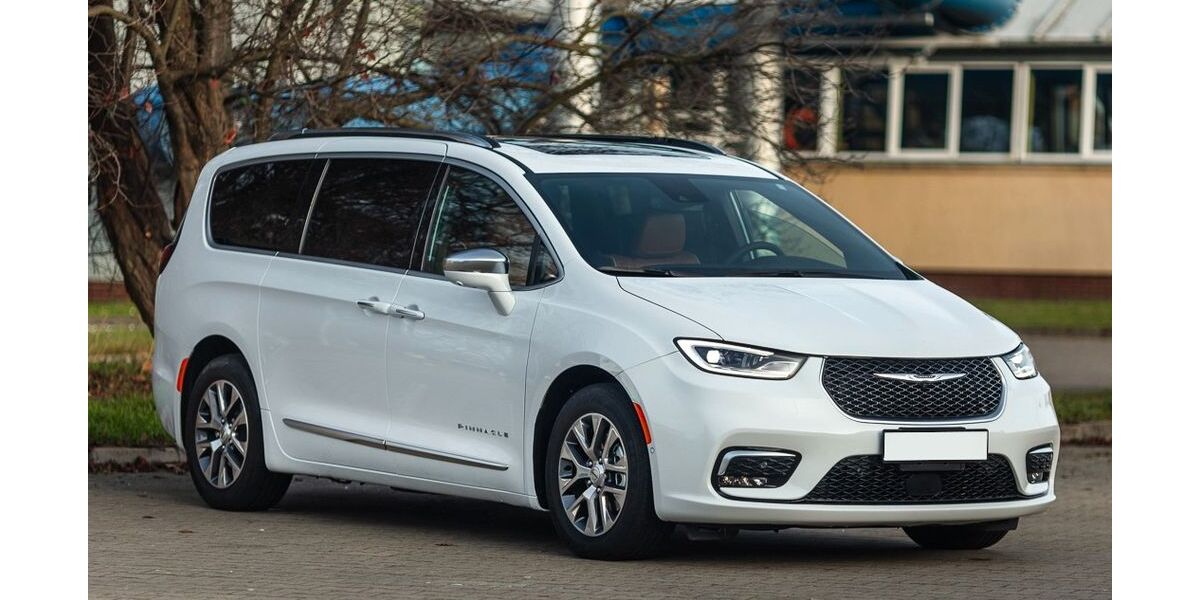 Chrysler Pacifica 23.123 km 59.990 &euro; Guben 03172