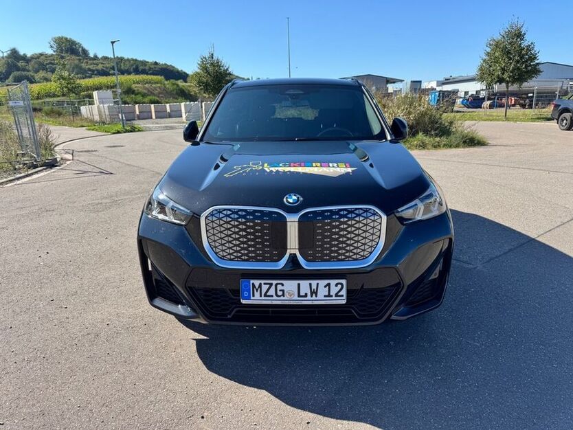 iX1