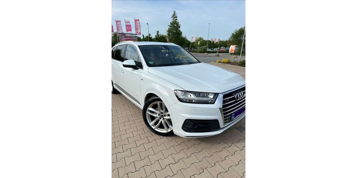 Audi Q7 102.000 km 36.100 &euro; Emden 26725