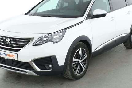 Peugeot 5008 55.288 km 22.470 &euro; Hamburg 22529