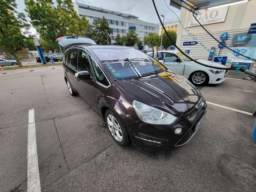 Ford S-Max 327.971 km 4.300 € Taufkirchen 82024