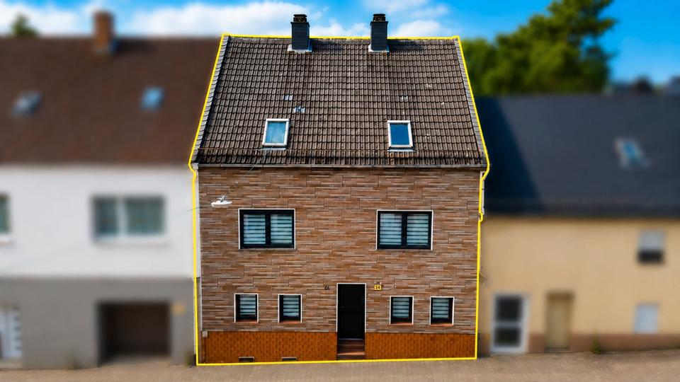 Reihenhaus Birkenfeld - 8 Zimmer, 132 m&sup2;, 180.000&euro; | Angebot:27156437