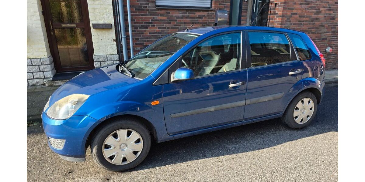 Ford Fiesta 140.326 km 1.500 &euro; Titz 52445