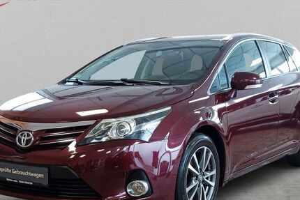 Toyota Avensis 126.536 km 12.890 &euro; Pirna 01796