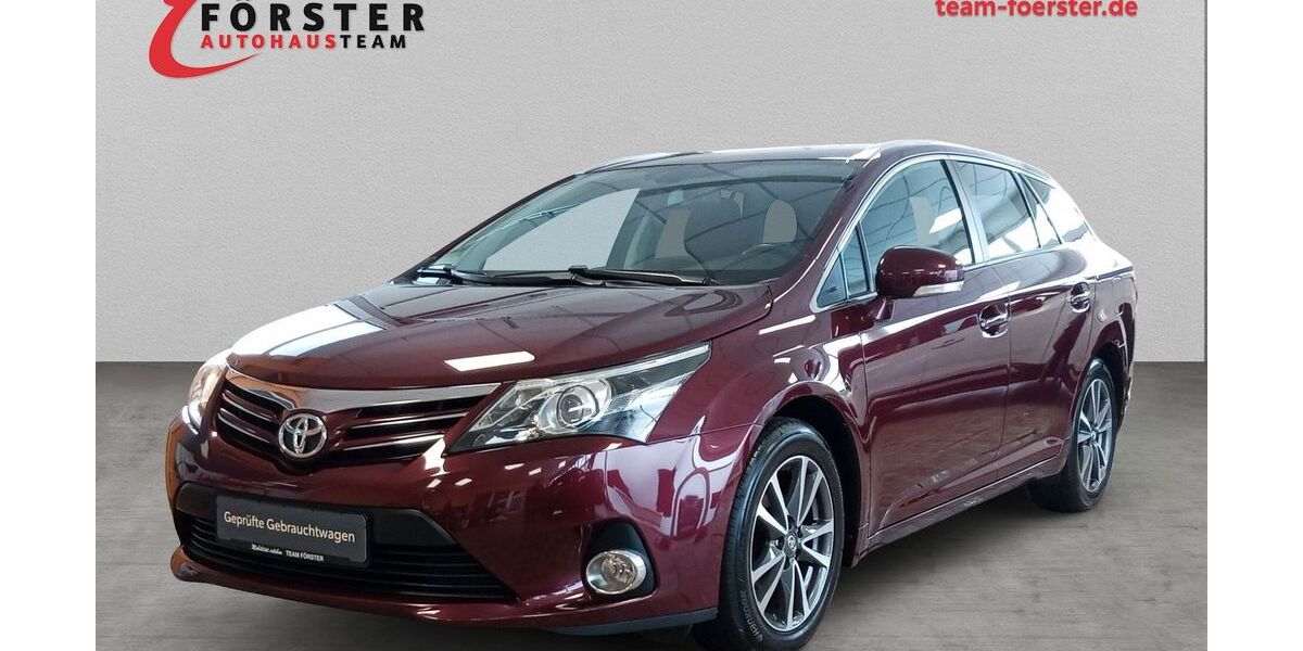 Toyota Avensis 126.536 km 12.890 &euro; Pirna 01796