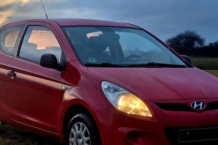 Hyundai i20 138.000 km 3.150 &euro; BIRKENFELD 55765