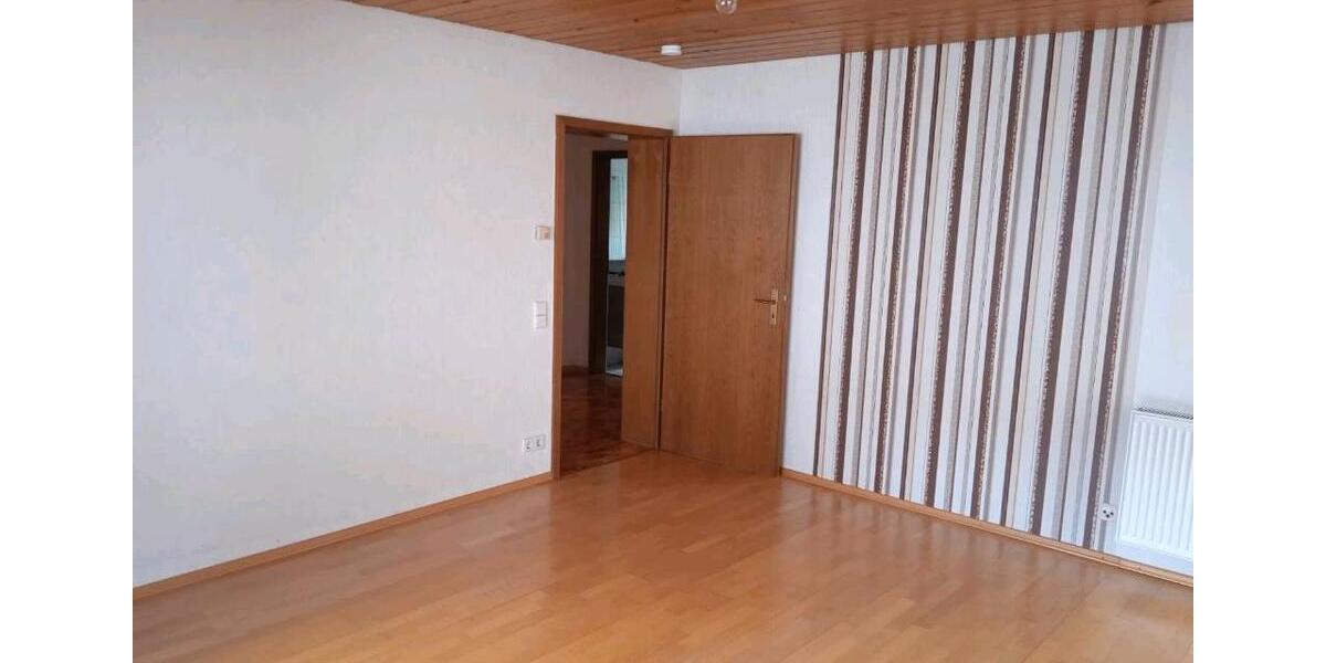 Mehrfamilienhaus, Wohnhaus Malterdingen - 8 Zimmer, 220 m&sup2;, 450.000&euro; | Angebot:26087156