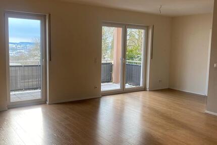 Moderne 3-Zi.-Eigentumswohnung mit Balkon in Bitb.- provisionsfre 3 zimmer