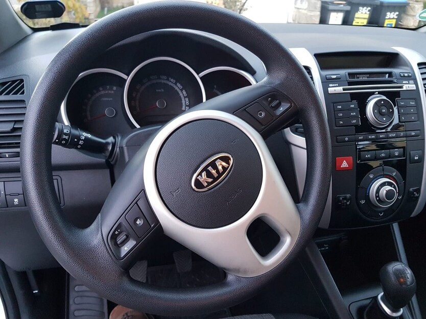 Kia Venga 101.000 km 7.500 € Dresden 01067