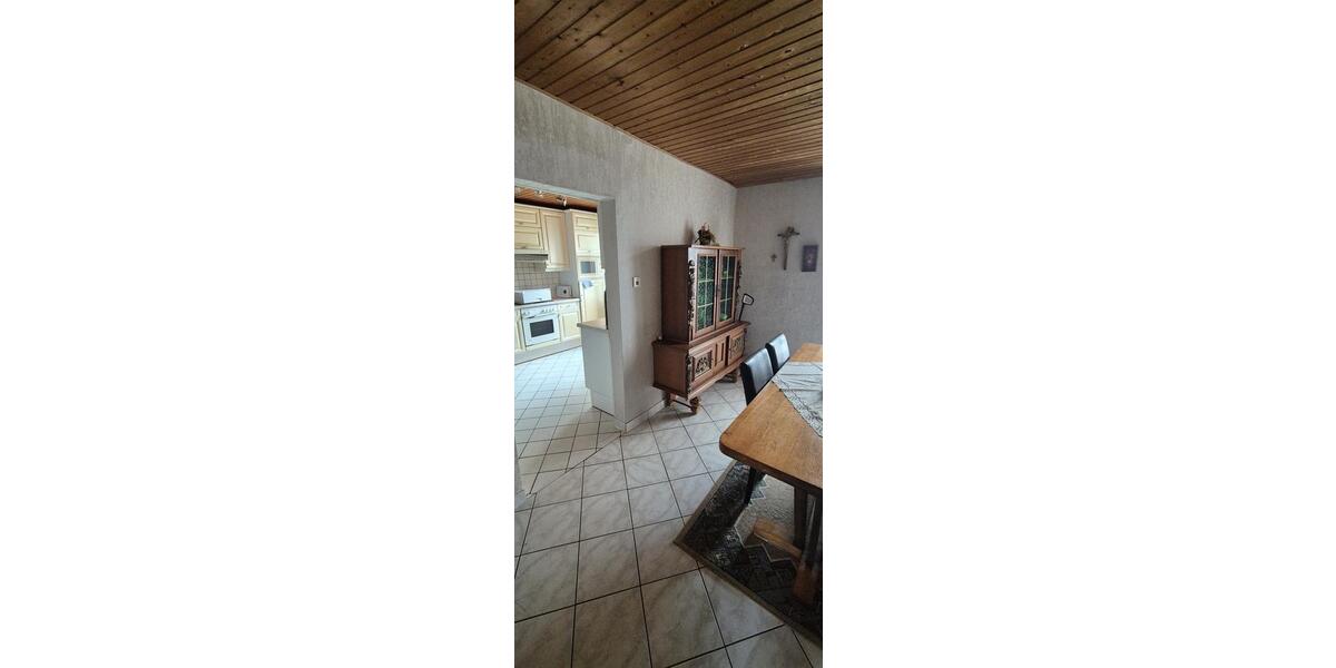 Doppelhaushälfte Nalbach - 9 Zimmer, 172 m&sup2;, 158.000&euro; | Angebot:26729814