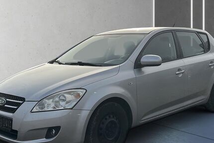 Kia ceed / Ceed 299.000 km 999 &euro; Erfurt 99089
