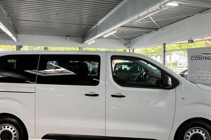 Opel Vivaro 53.520 km 24.999 € Werl 59457