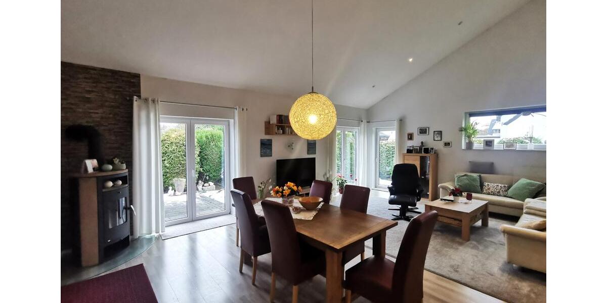 Außergewöhnlicher, barrierefreier Architekten-Bungalow mit Garten und Terrasse 3 zimmer