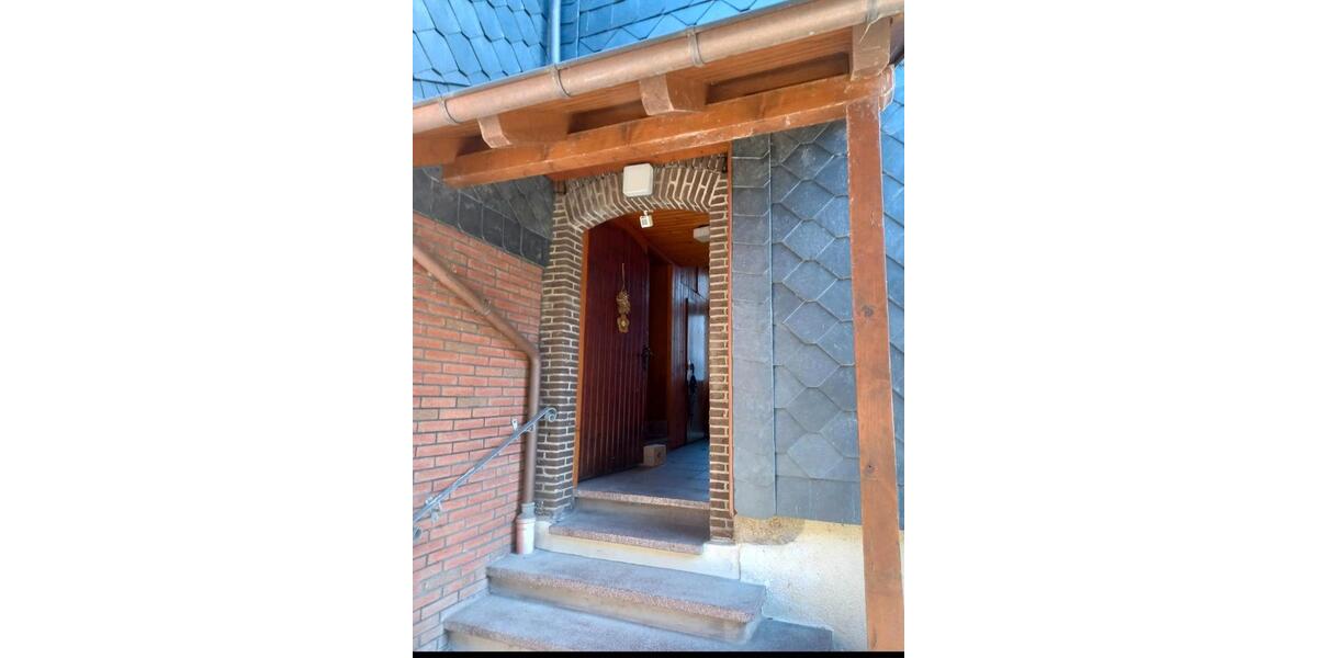 Einfamilienhaus Bispingen - 12 Zimmer, 220 m&sup2;, 120.000&euro; | Angebot:26336157