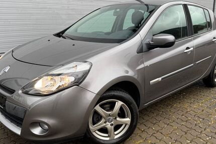 Renault Clio 136.200 km 4.290 &euro; Weilbach 63937