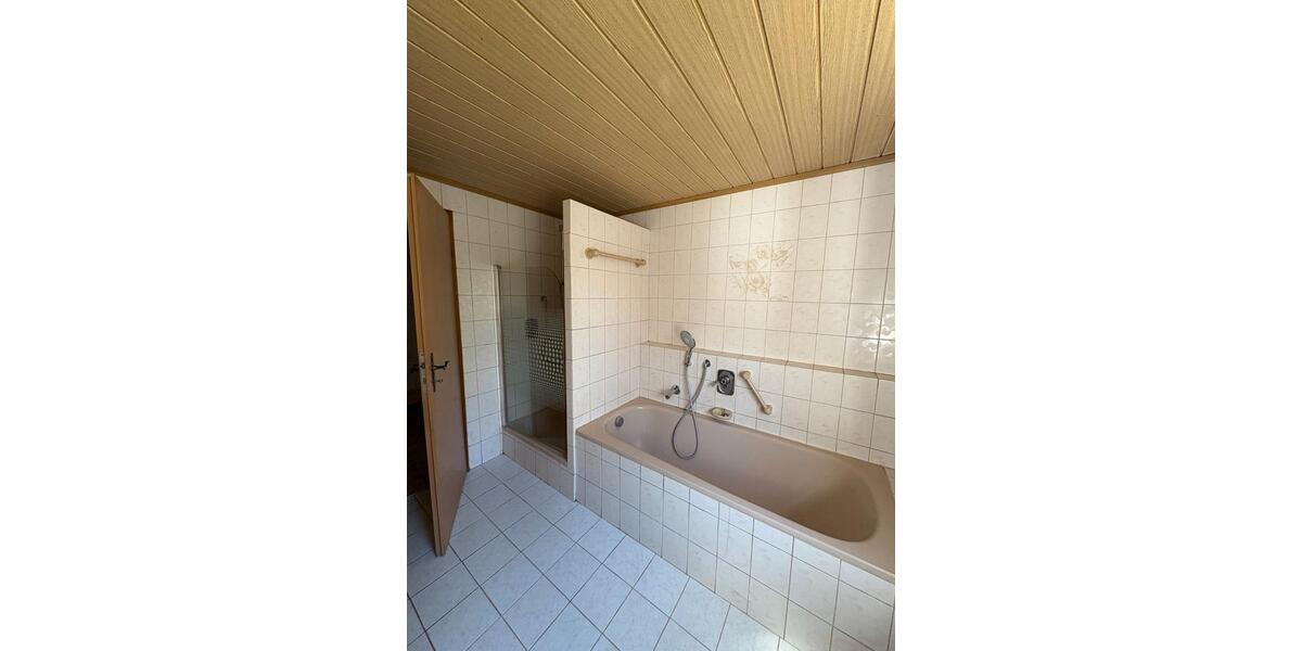 Einfamilienhaus Ruhstorf an der Rott - 11 Zimmer, 245 m&sup2;, 419.000&euro; | Angebot:26521361
