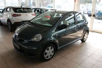 Toyota Aygo 72.721 km 3.990 &euro; Bad Oldesloe 23843